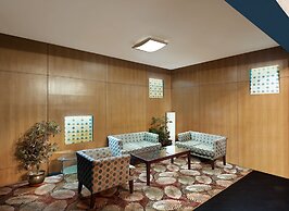 Honeymoon Inn