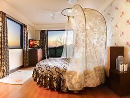 Honeymoon Inn