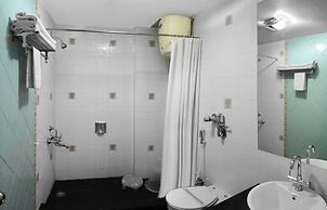 Honeymoon Inn