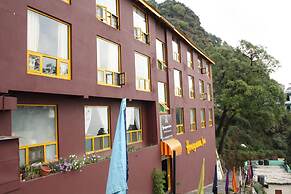 Honeymoon Inn