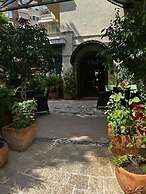 Dinasty Hotel