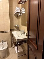 Dinasty Hotel