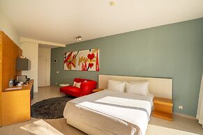 Med-Inn Hotel