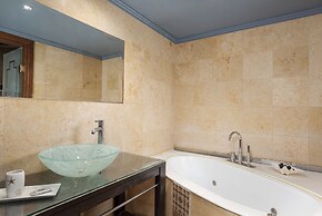 Civitas Suites Hotel