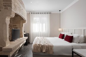Civitas Suites Hotel