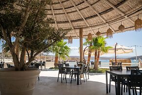 Cocos The Club Solto - Boutique Class