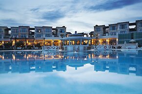 Cocos The Club Solto - Boutique Class