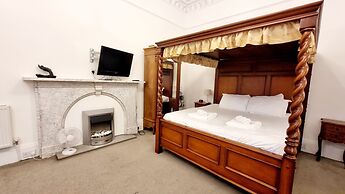 The Guards Hotel