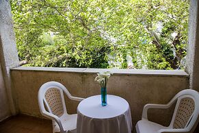 Sariza Spring Hotel