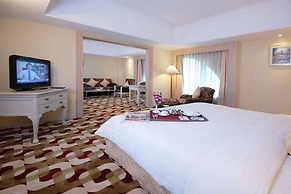 Berjaya Waterfront Hotel