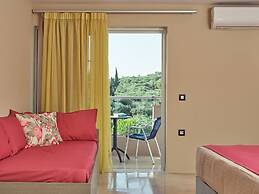 Koukounaria Hotel & Suites