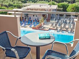 Koukounaria Hotel & Suites