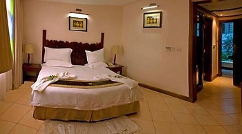 Snowcrest Hotel