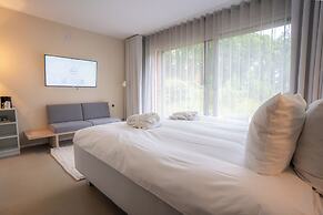 blooming Hotel