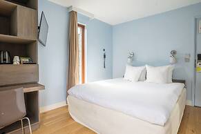 blooming Hotel