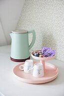 blooming Hotel