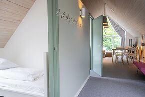 blooming Hotel