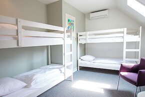 blooming Hotel