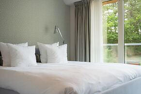 blooming Hotel