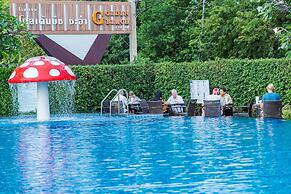 Golden Beach Cha-Am Hotel