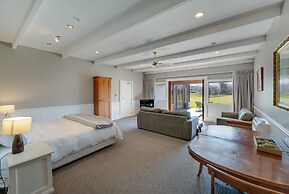 Manata Lodge