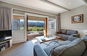 Manata Lodge