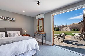 Manata Lodge