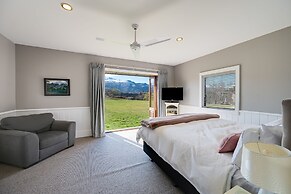 Manata Lodge