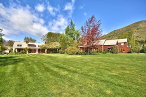 Manata Lodge