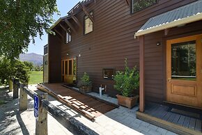 Manata Lodge