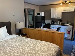 Riverside Motel