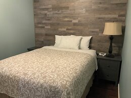 Riverside Motel