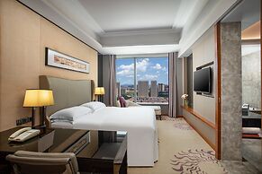 Crowne Plaza Huizhou by IHG