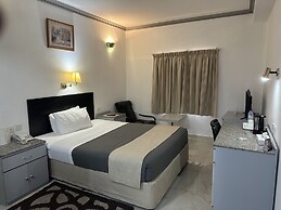 Grand Astoria Hotel