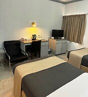 Grand Astoria Hotel