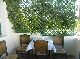Ioanna Apartments