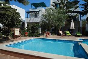 Ioanna Apartments