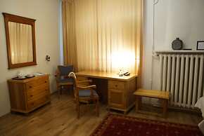 Dom Literatury Pokoje Gościnne