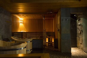 International Hotel Sayen