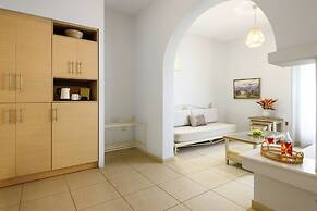 Finikas Hotel
