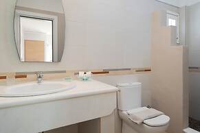 Finikas Hotel