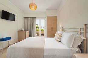 Finikas Hotel