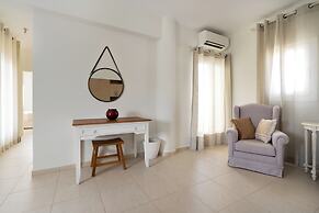 Finikas Hotel