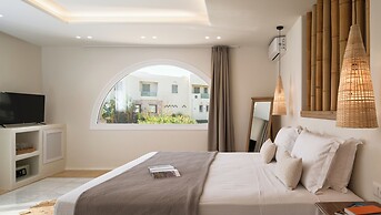 Finikas Hotel