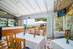 Boutique & Beach Hotel Villa Wolff