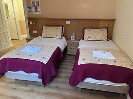 Cumberland Hotel