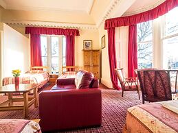 Cumberland Hotel