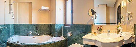 Zalagh Kasbah Hotel and Spa