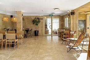 Ramon Suites Hotel