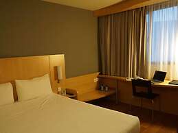 ibis Girona Costa Brava